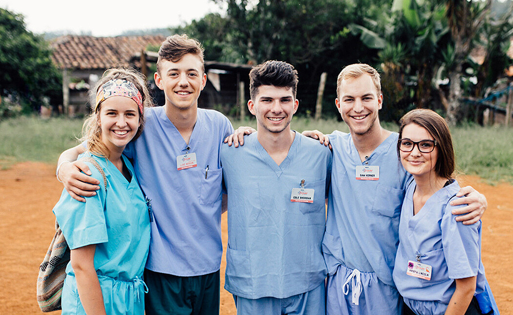 Dive into global healthcare with Squads Abroad’s Global Medical Academy!